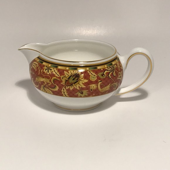 Wedgwood Persia Bone China Cream Milk Jug - Picture 1 of 6